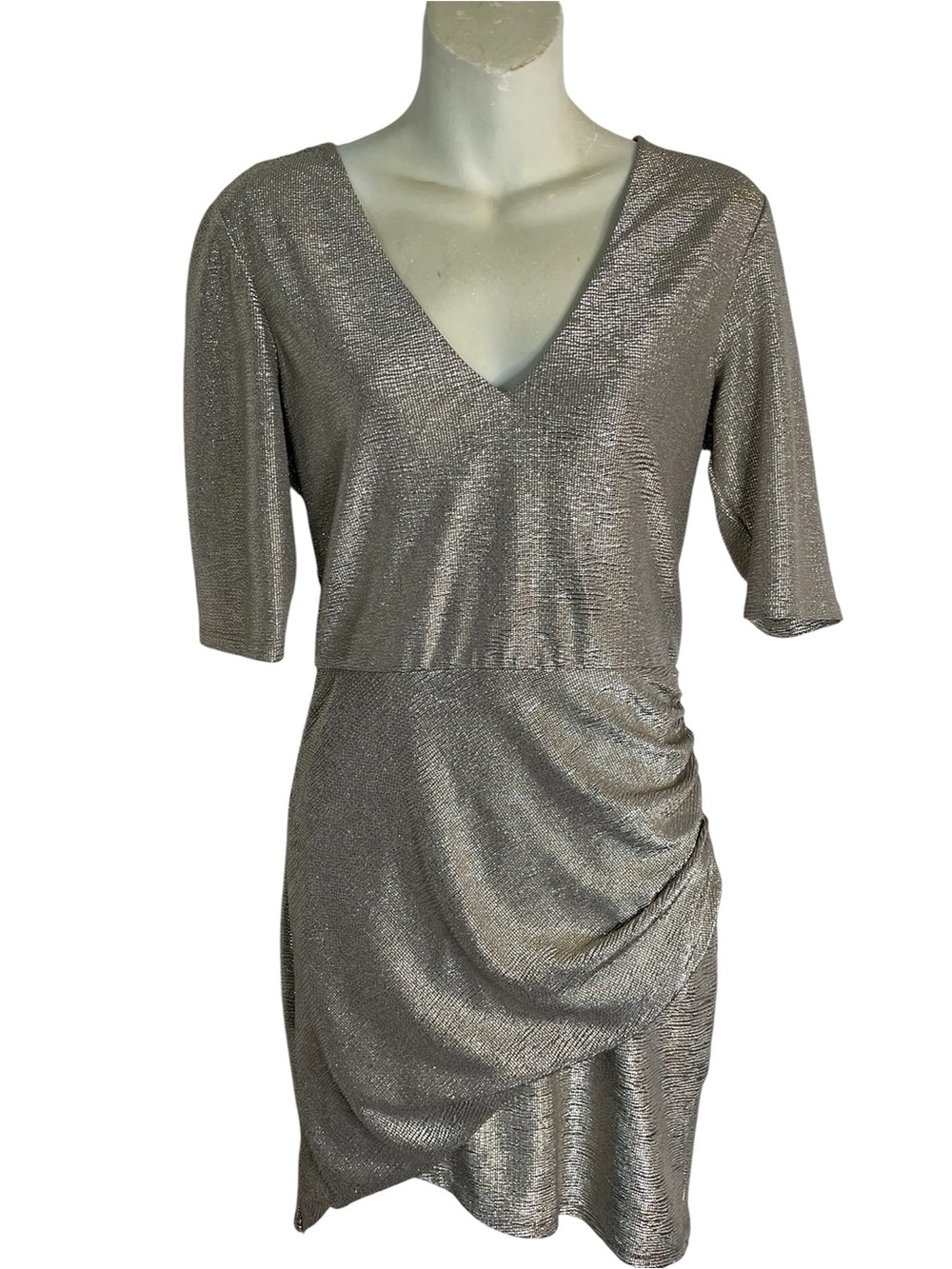 Alice + Olivia Judy Gold Metallic V Neck Ruched Mini Dress Size 8 glam new